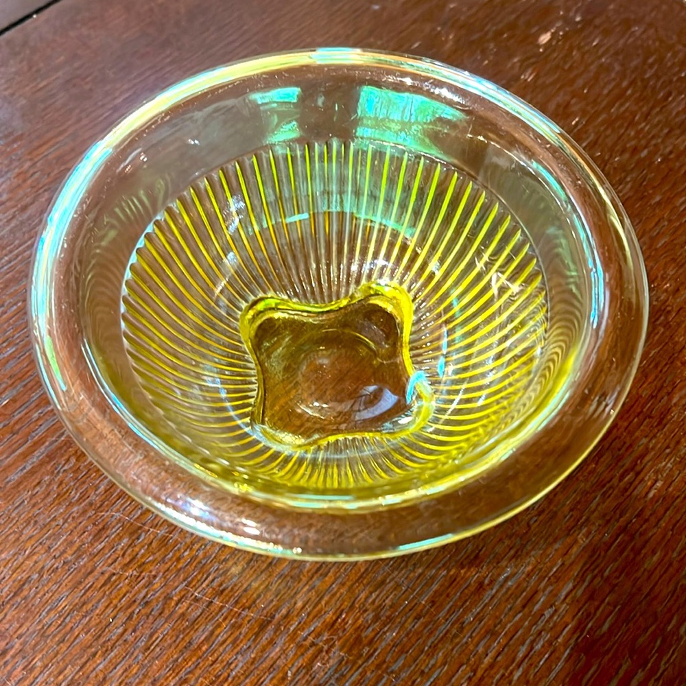 1940’s Golden Glow Yellow Ribbed Federal Glass Mixing Bowl 7”W x 3” Depth
